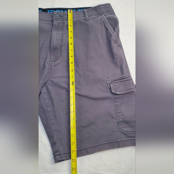 Gray Cargo Shorts with Durable Fabric and Flat Front - Picture 2 of 7
